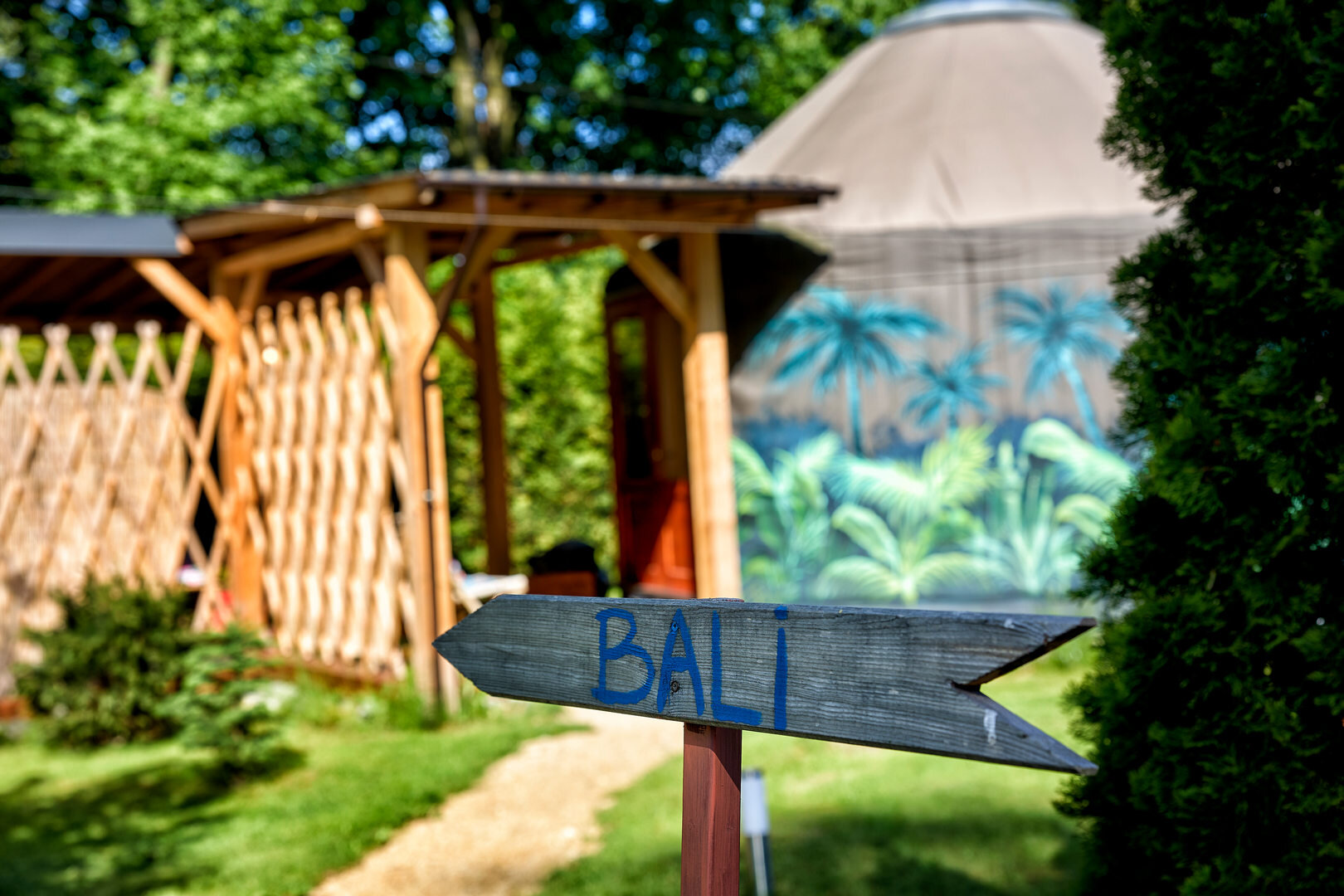 Jurta Bali z prywatną balią